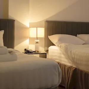 3* Hotel Crevice