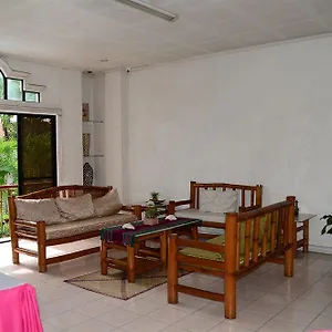 2* Hotel Edcelent